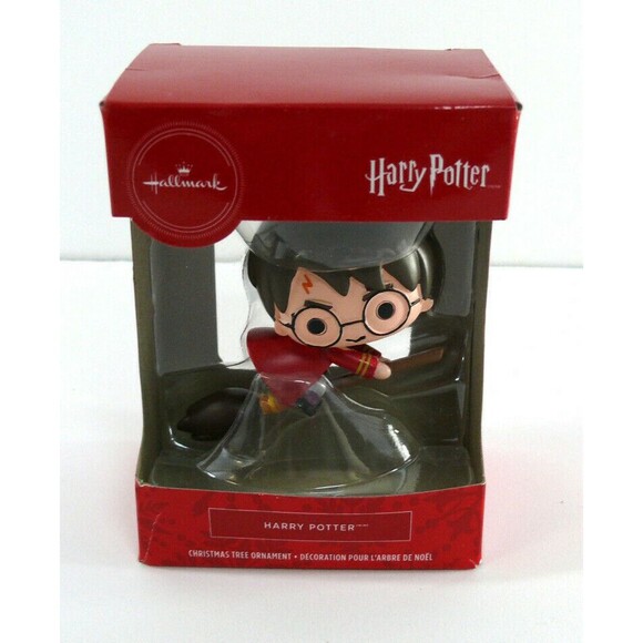 NEW Hallmark Harry Potter flying on broom Christmas Ornament Quidditch - Picture 1 of 4